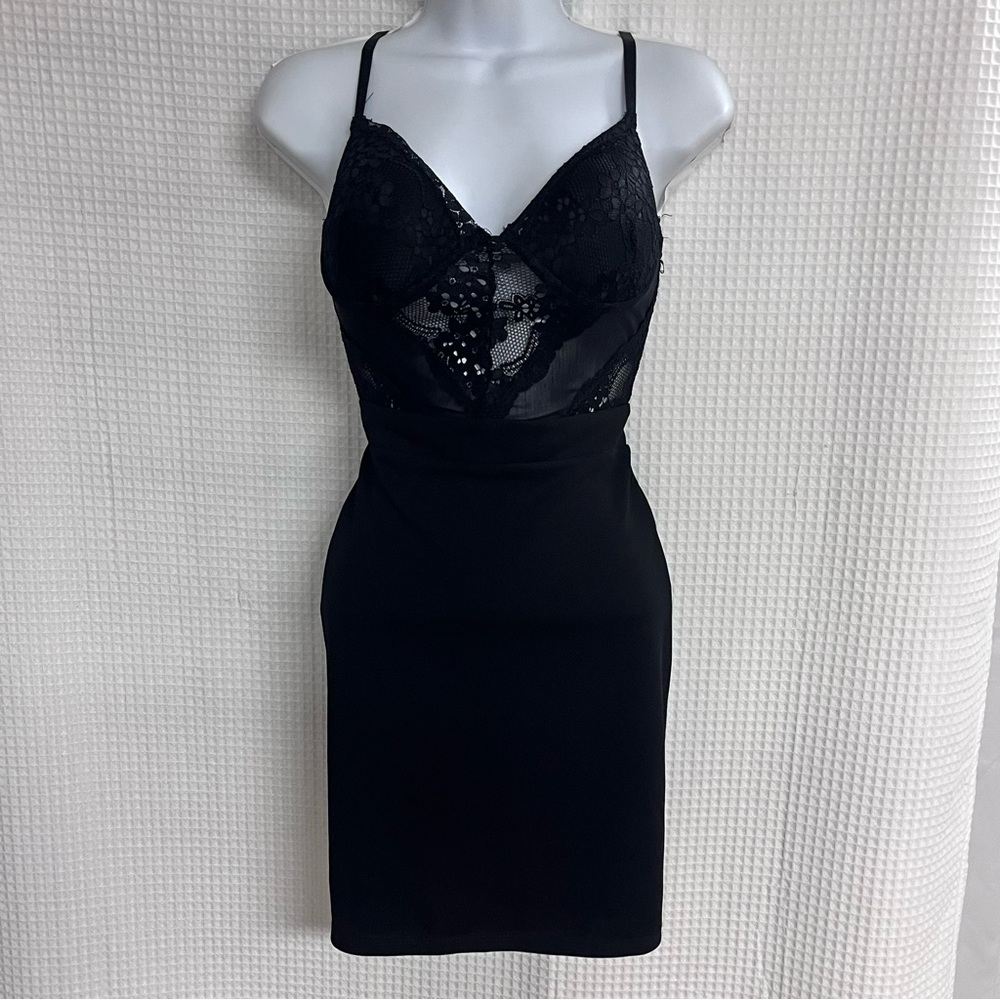 Blashe ladies Black Lace Bodycon Dress (no size tag) see measurements